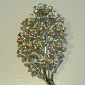 Vintage Flower Floral Pin Brooch w Rhinestones
